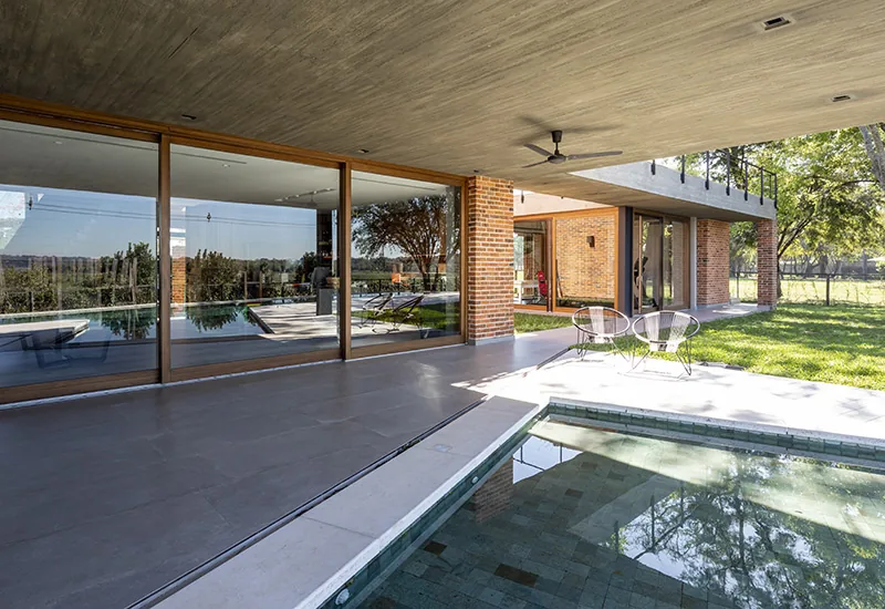 Villa La Serena, aberturas de madera Tosco Piemontesa